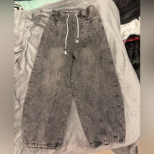 Stylish Gray Women’s Denim Pants